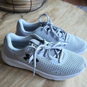 Under Armour Charge Pursuit Mesh Sneakers